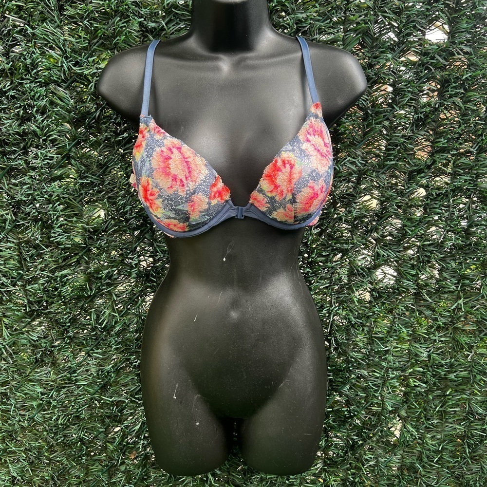 Pink VICTORIA SECRET PUSH UP BRA FLORAL